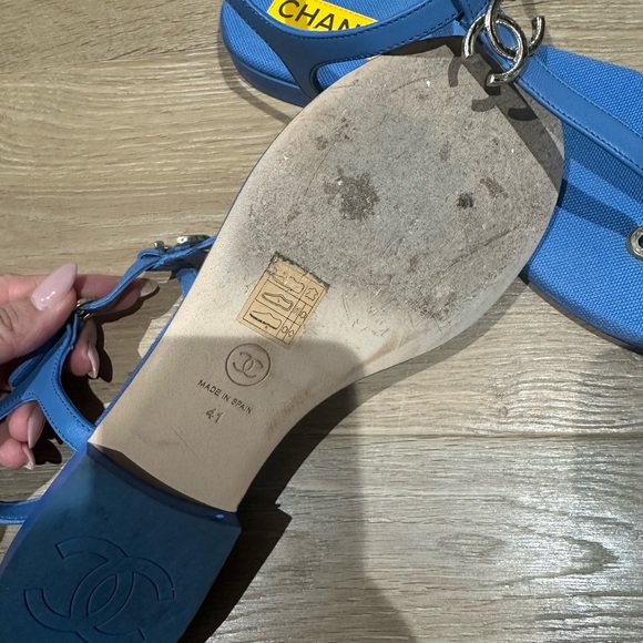 Chanel Interlocking CC Logo Blue Leather Sandals Size 41 - Picture 3 of 4